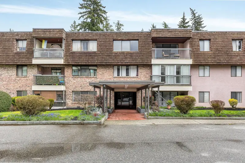 117 32175 OLD YALE ROAD - photo 2 of 25