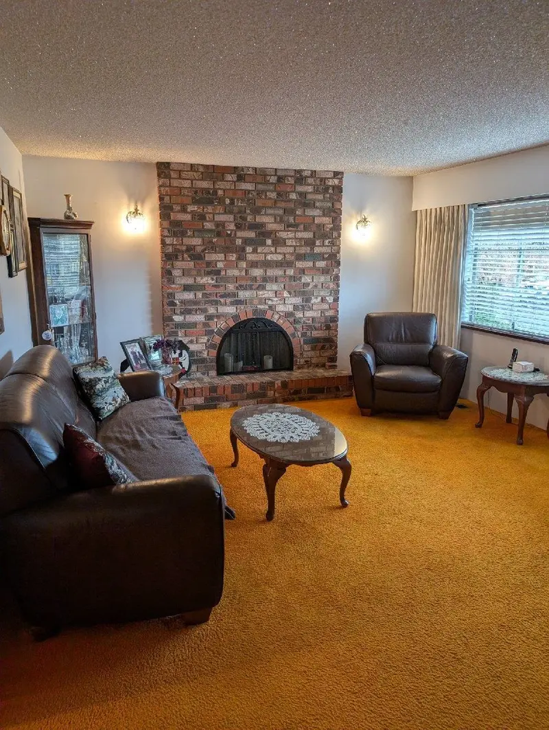 49 MALTA PLACE - photo 4 of 12