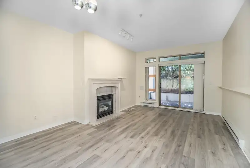 101A 301 MAUDE ROAD - photo 3 of 30