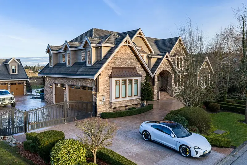 3472 164A STREET - photo 3 of 25