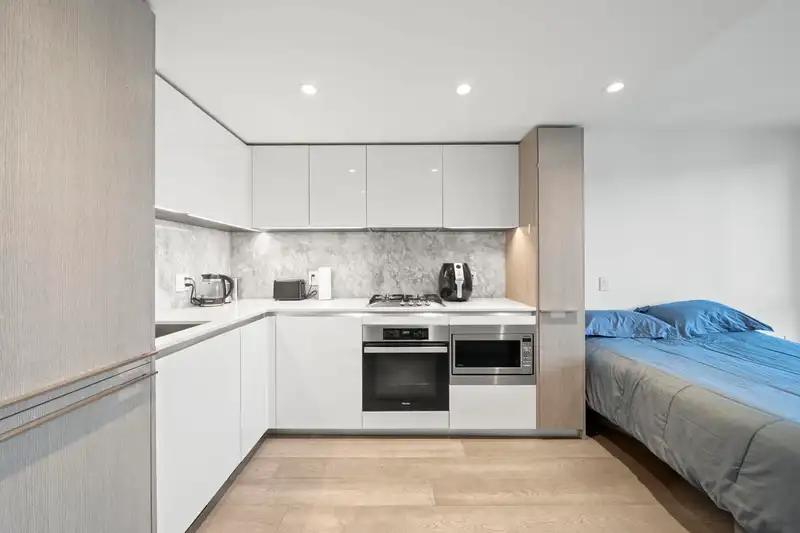 1903 1111 RICHARDS STREET - photo 3 of 26