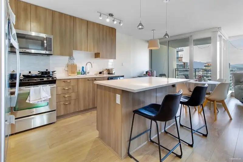 3103 13325 102A AVENUE - photo 4 of 19