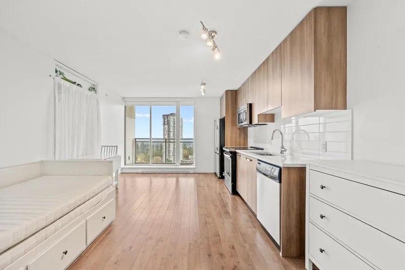 2511 13325 102A AVENUE - photo 3 of 14