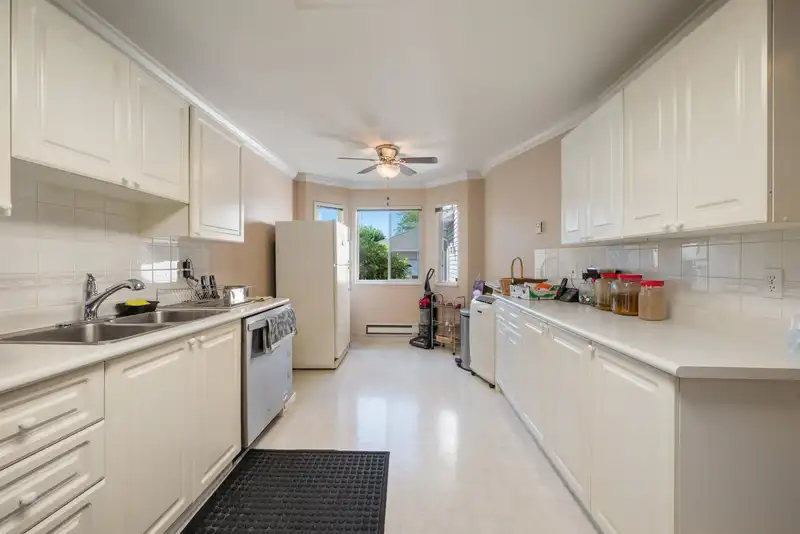 108 9310 KING GEORGE BOULEVARD - photo 2 of 24