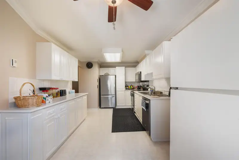 108 9310 KING GEORGE BOULEVARD - photo 4 of 24