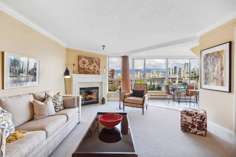 703 1490 PENNYFARTHING DRIVE - photo 1 of 38