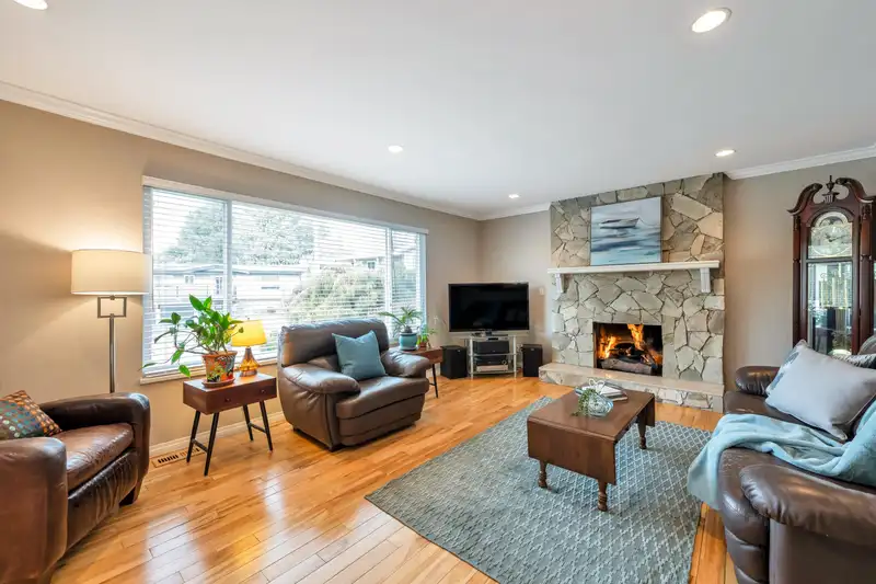 7352 WHITBY PLACE - photo 1 of 40