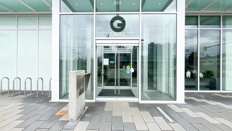 2305 13685 102 AVENUE - photo 3 of 22