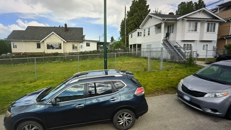 8125 ST. GEORGE STREET - photo 2 of 12