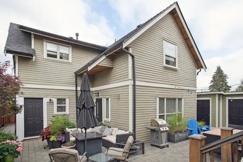 1371 E 20TH AVENUE - photo 1 of 33