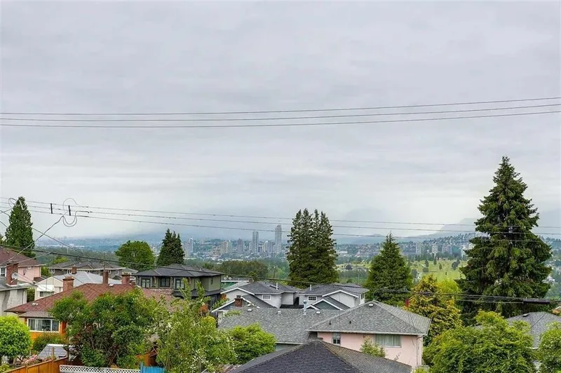 5097 DOVER STREET - photo 3 of 18