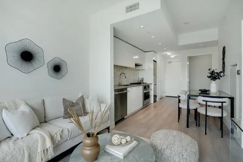 1106 8570 RIVERGRASS DRIVE - photo 4 of 27