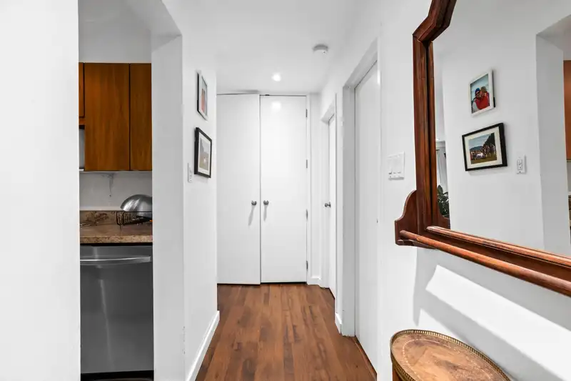 109 1855 NELSON STREET - photo 2 of 29