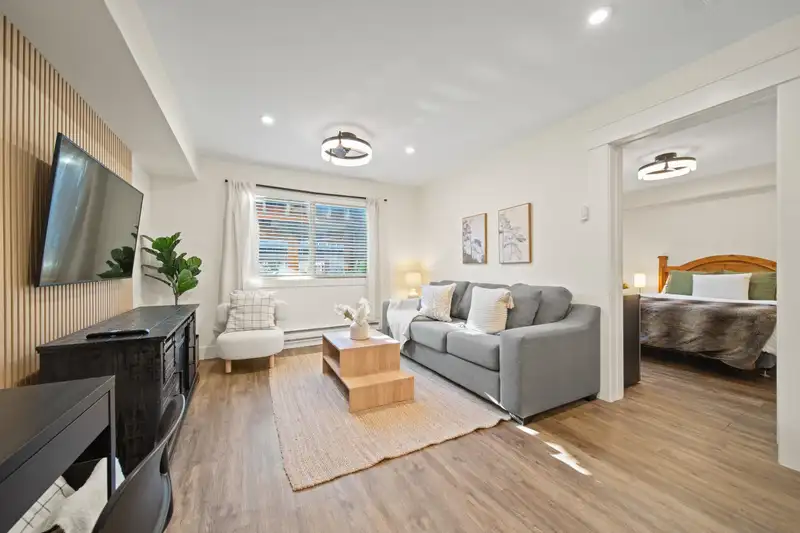 101 2021 KAREN CRESCENT - photo 4 of 38