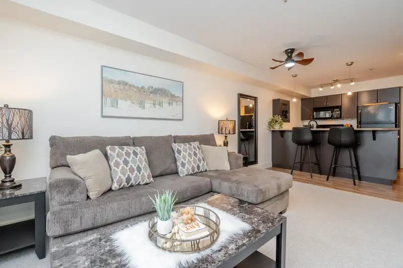 104 2515 PARK DRIVE - photo 3 of 31