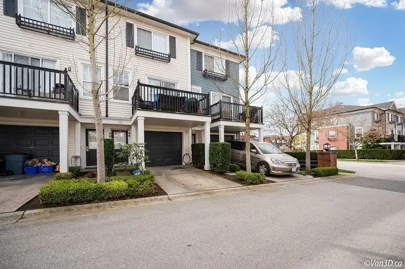 62 7238 189 STREET - photo 1 of 17