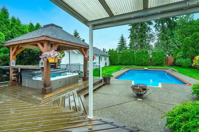 24985 DEWDNEY TRUNK ROAD - photo 4 of 39