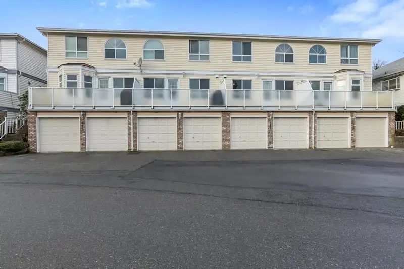 115 12233 92 AVENUE - photo 2 of 38