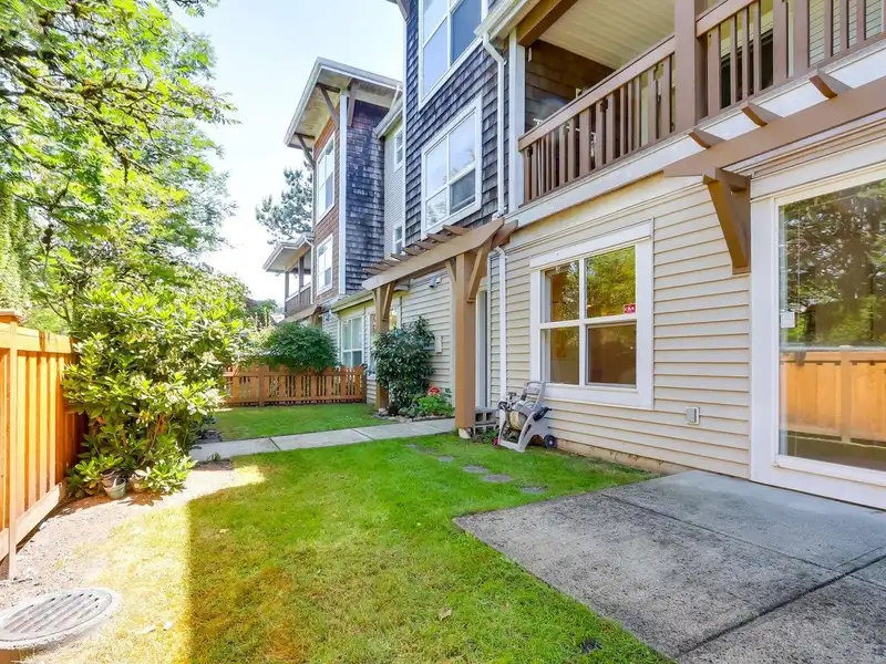 28 7100 LYNNWOOD DRIVE - photo 3 of 21