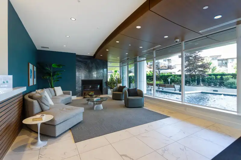1708 7769 PARK CRESCENT - photo 2 of 20