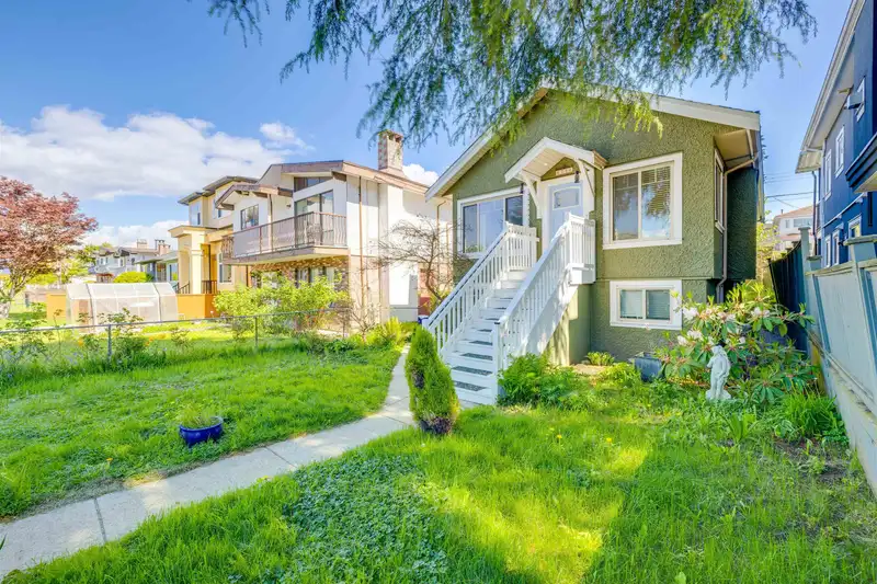 4756 REID STREET - photo 4 of 30