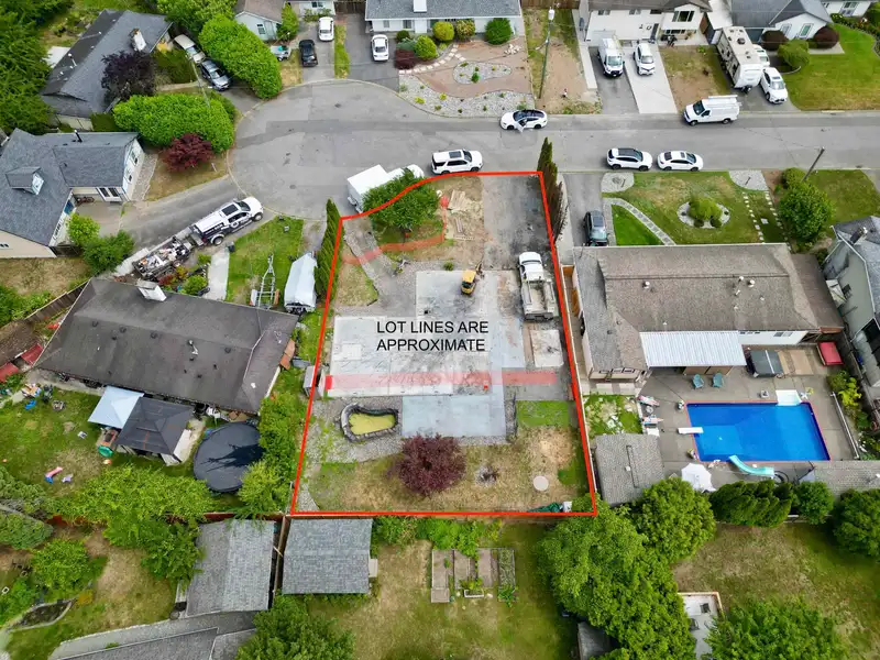 11751 195A STREET - photo 3 of 5
