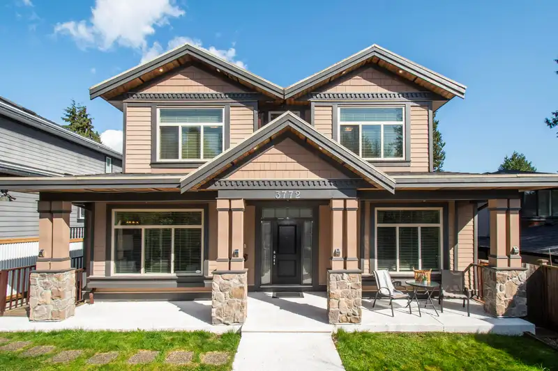 3772 MOUNTAIN HIGHWAY - photo 1 of 37