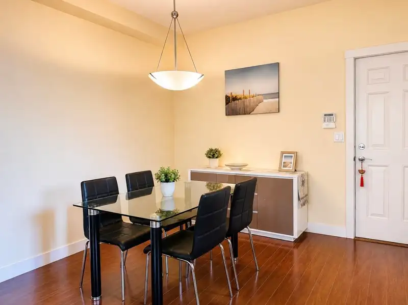 5 9699 SILLS AVENUE - photo 3 of 25