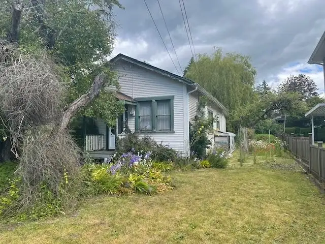 7308 PATTERSON AVENUE - photo 3 of 10