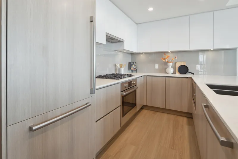 2501 618 CARNARVON STREET - photo 4 of 25