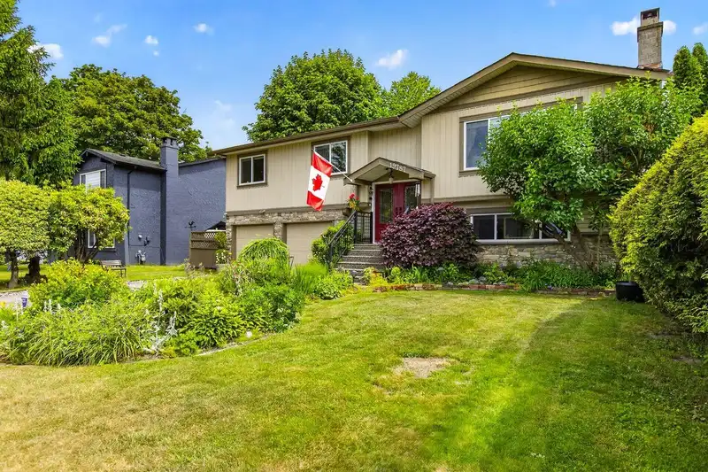 19787 116A AVENUE - photo 3 of 37