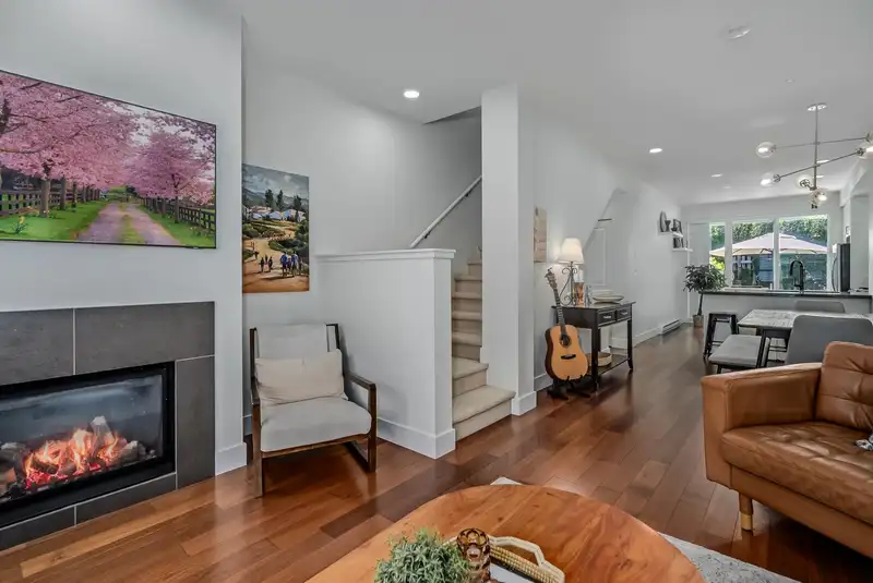 129 2501 161 A STREET - photo 3 of 39