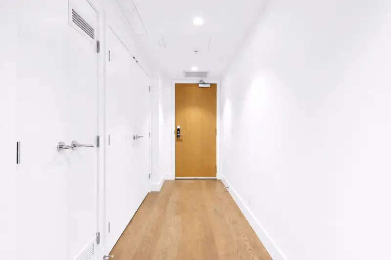 1401 1675 LIONS GATE - photo 2 of 17