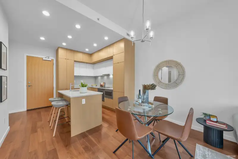 903 1205 HOWE STREET - photo 1 of 35