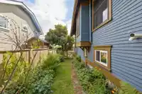 534 E 7TH STREET - thumbnail 38