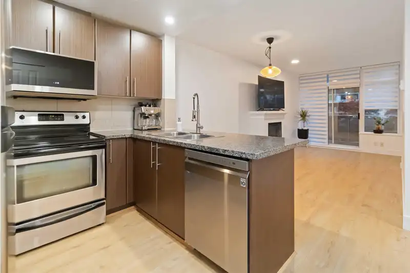 1003 892 CARNARVON STREET - photo 2 of 12