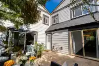 157 5421 10 AVENUE - thumbnail 1
