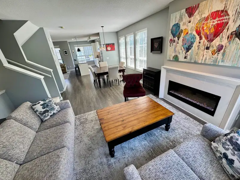 47 5551 ADMIRAL WAY - photo 1 of 40