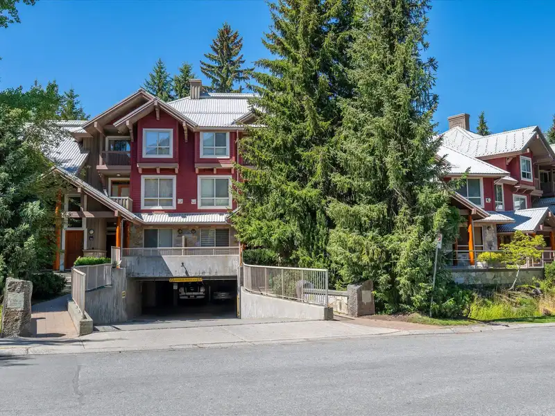 24 4385 NORTHLANDS BOULEVARD - photo 3 of 16