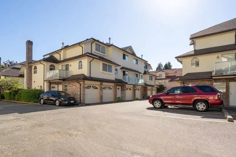 18 8711 GENERAL CURRIE ROAD - photo 2 of 18