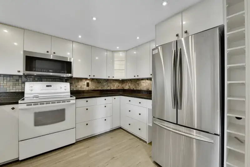 404 1196 PIPELINE ROAD - photo 3 of 34