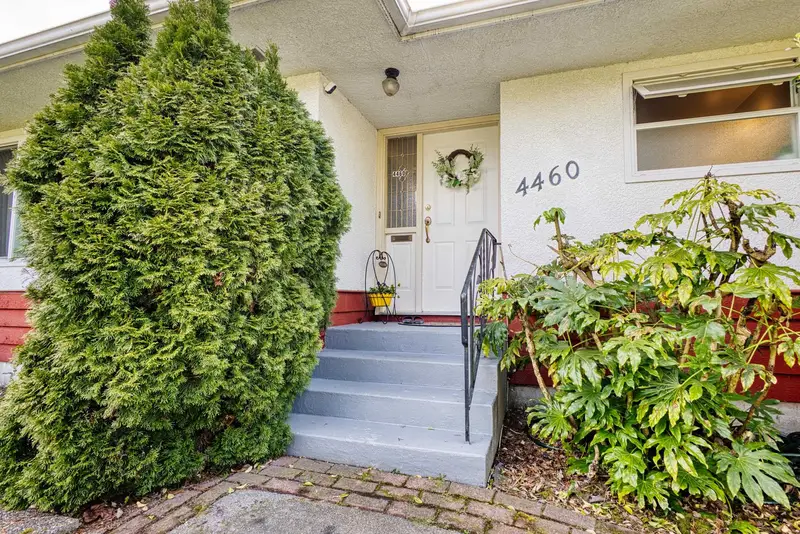 4460 WILLIAMS ROAD - photo 4 of 25