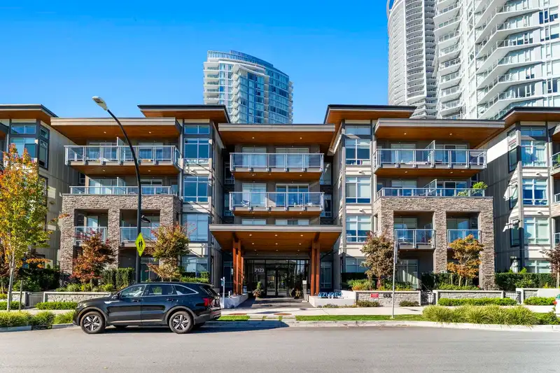 410 7123 11 AVENUE - photo 1 of 39