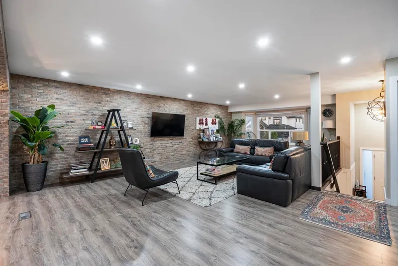 6470 130 STREET - photo 3 of 25