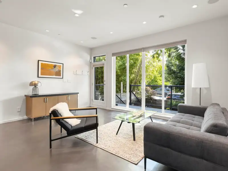 1601 E 4TH AVENUE - photo 3 of 37