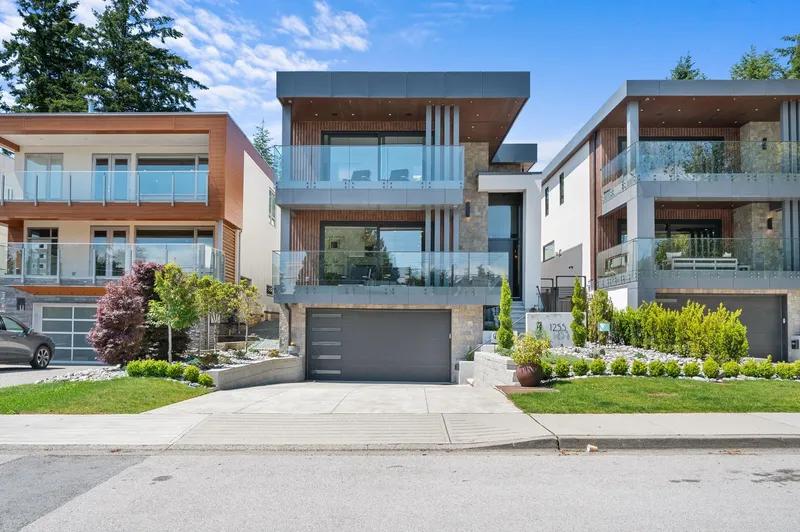 1255 KENT STREET - photo 1 of 25