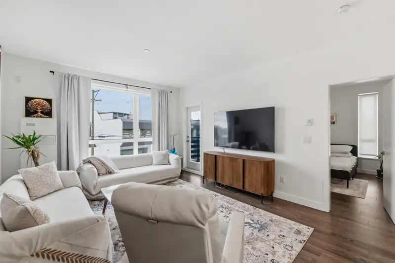 306 11718 224 STREET - photo 3 of 35