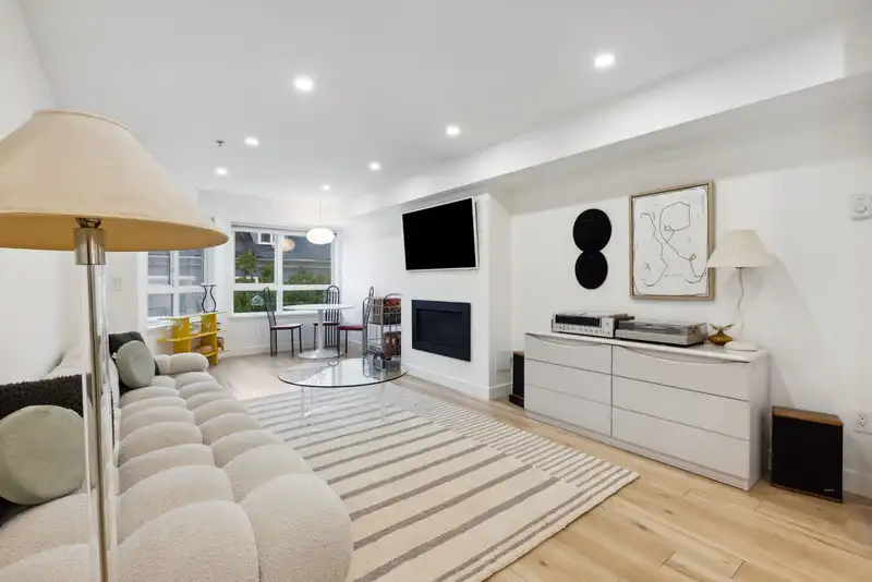 205 1707 CHARLES STREET - photo 2 of 40