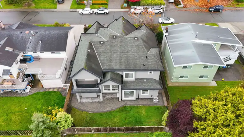 3671 MORESBY DRIVE - photo 4 of 40