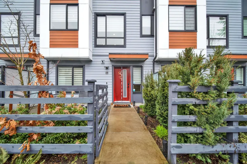 30 6138 128 STREET - photo 2 of 24